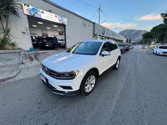 Volkswagen Tiguan 2.0 TDI SCR DSG 4MOTION Business BMT